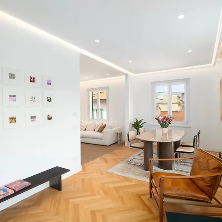 Casa Lux Dei Marmi Apartment *