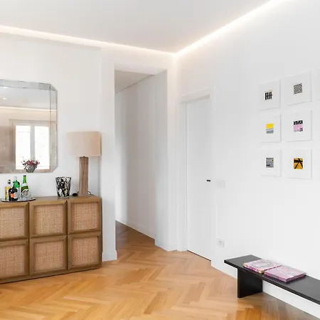Casa Lux Dei Marmi Apartment *